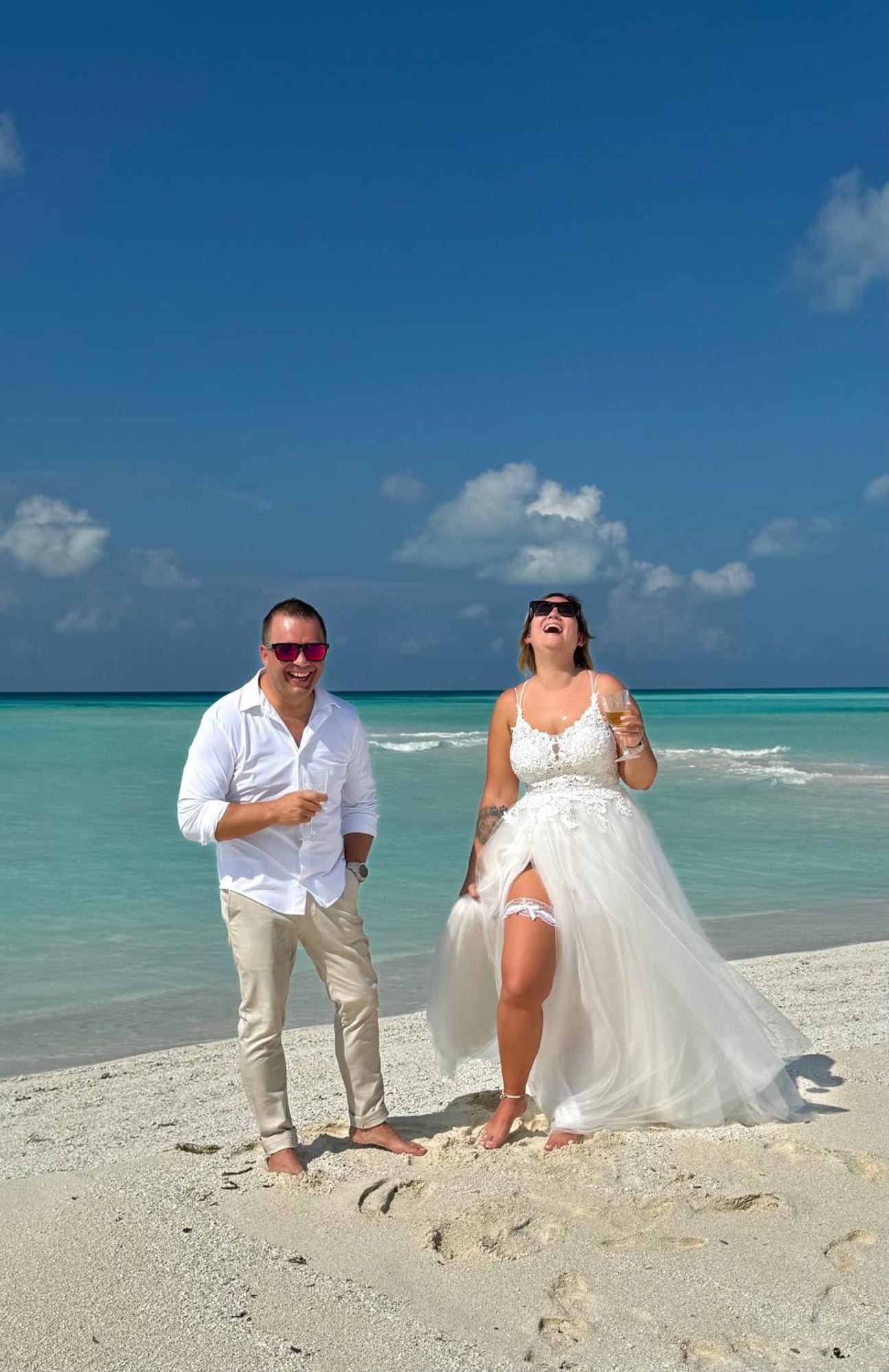 Three Hearts Guesthouse And Villas Fulhadhoo Esterno foto